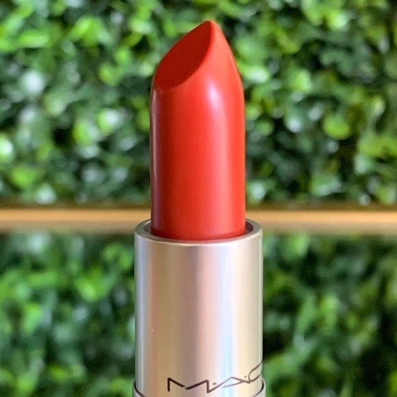 Mac CHILI Lipstick | NEW | Full Size | M·A·C Cosmetics - Picture 1 of 14